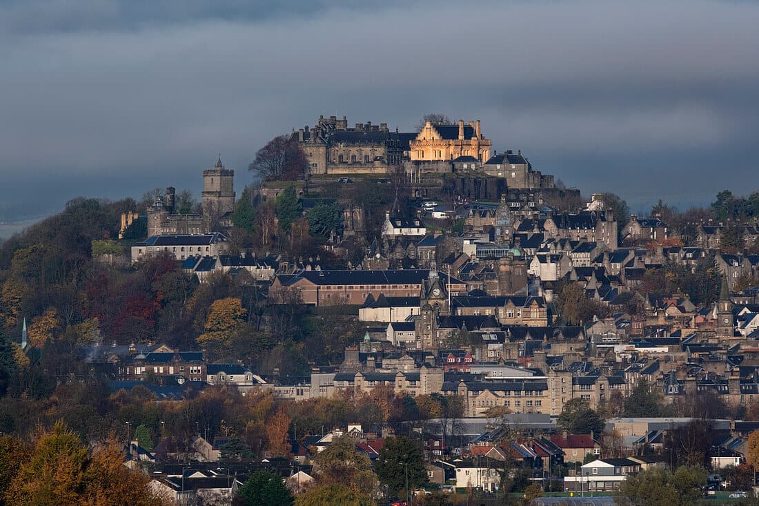 Professional Domestic & Commercial Electrician in Stirling