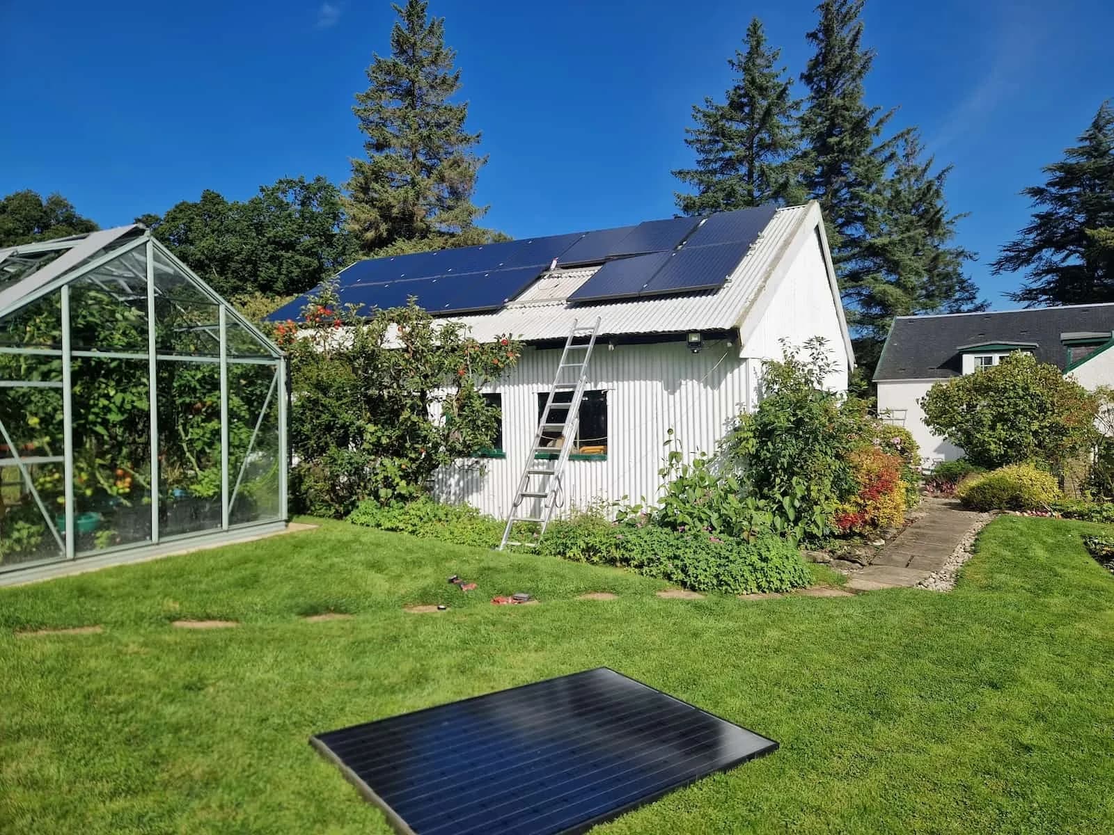Solar panels on an outbuilding in Fintry after system fault-finding and repairs