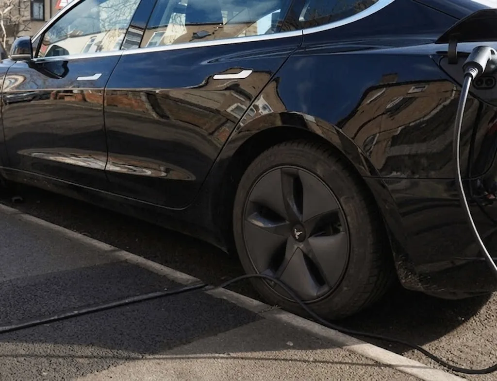 Cable Gullies and Cross-Pavement EV Charging in Scotland: Council Permissions, Consumer Unit Impact, and DNO Looping